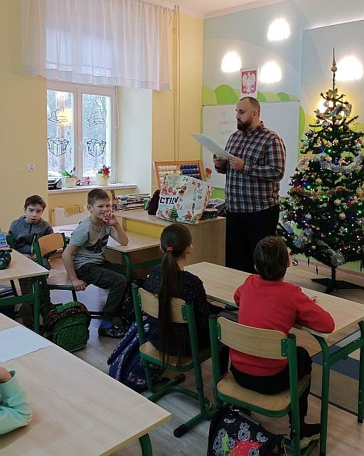 „Cukierki” w szkołach – realizacja programu profilaktycznego - zdjęcie 1